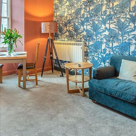 Boutique Modern Royal Mile Apartment Sleeps 4 Edinburgh Exteriér fotografie
