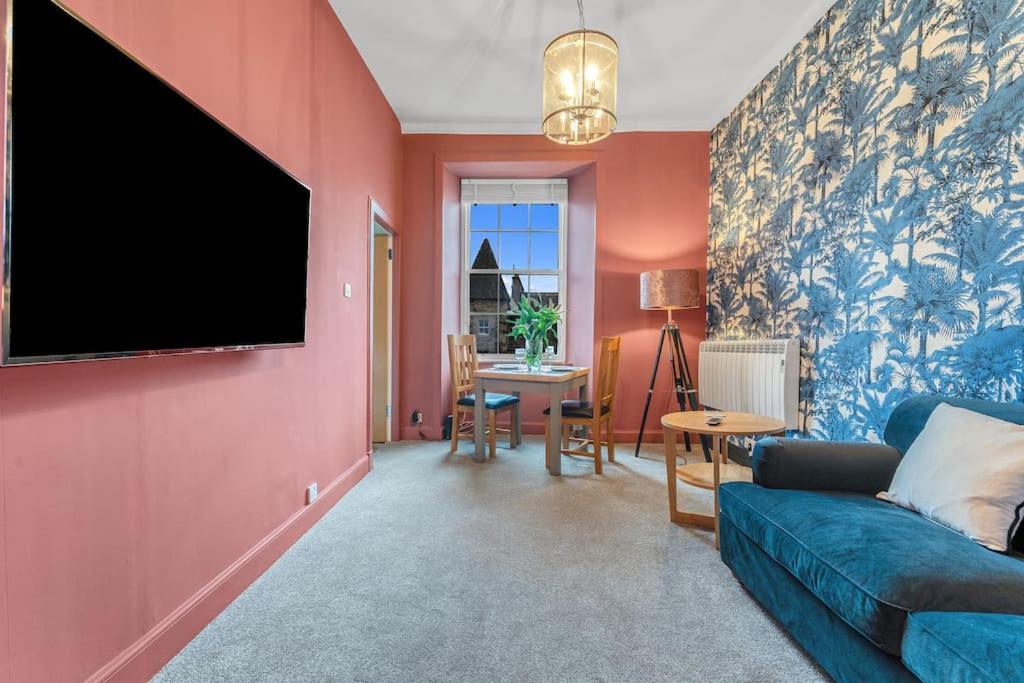 Boutique Modern Royal Mile Apartment Sleeps 4 Edinburgh Exteriér fotografie