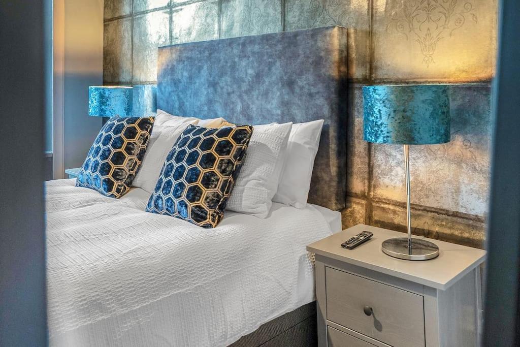 Boutique Modern Royal Mile Apartment Sleeps 4 Edinburgh Exteriér fotografie