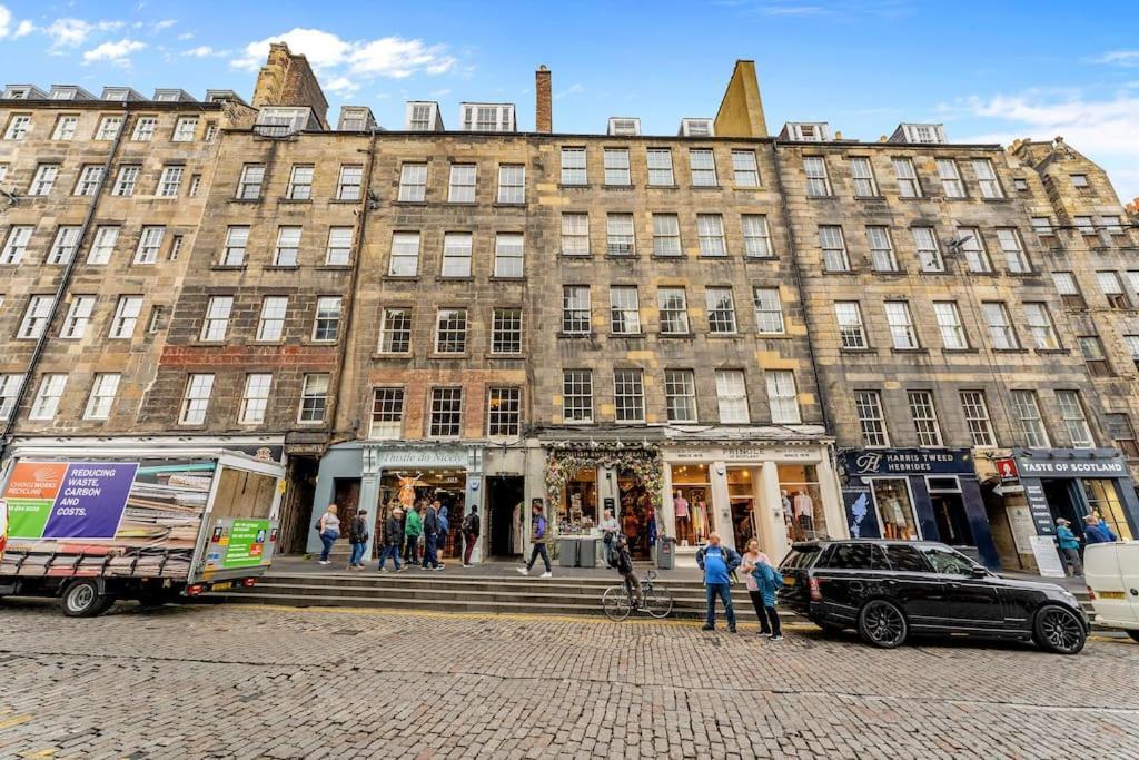 Boutique Modern Royal Mile Apartment Sleeps 4 Edinburgh Exteriér fotografie