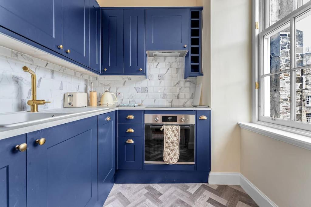 Boutique Modern Royal Mile Apartment Sleeps 4 Edinburgh Exteriér fotografie