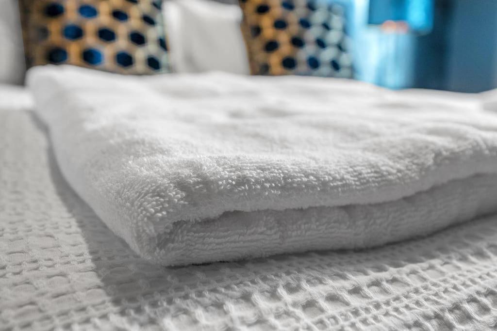Boutique Modern Royal Mile Apartment Sleeps 4 Edinburgh Exteriér fotografie