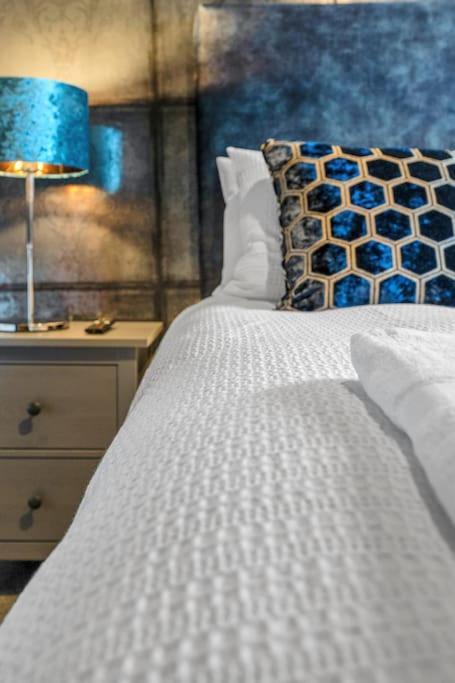 Boutique Modern Royal Mile Apartment Sleeps 4 Edinburgh Exteriér fotografie